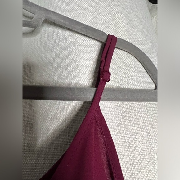 WAYF Raspberry Maroon Surplice Cami Blouse XS - Picture 6 of 9